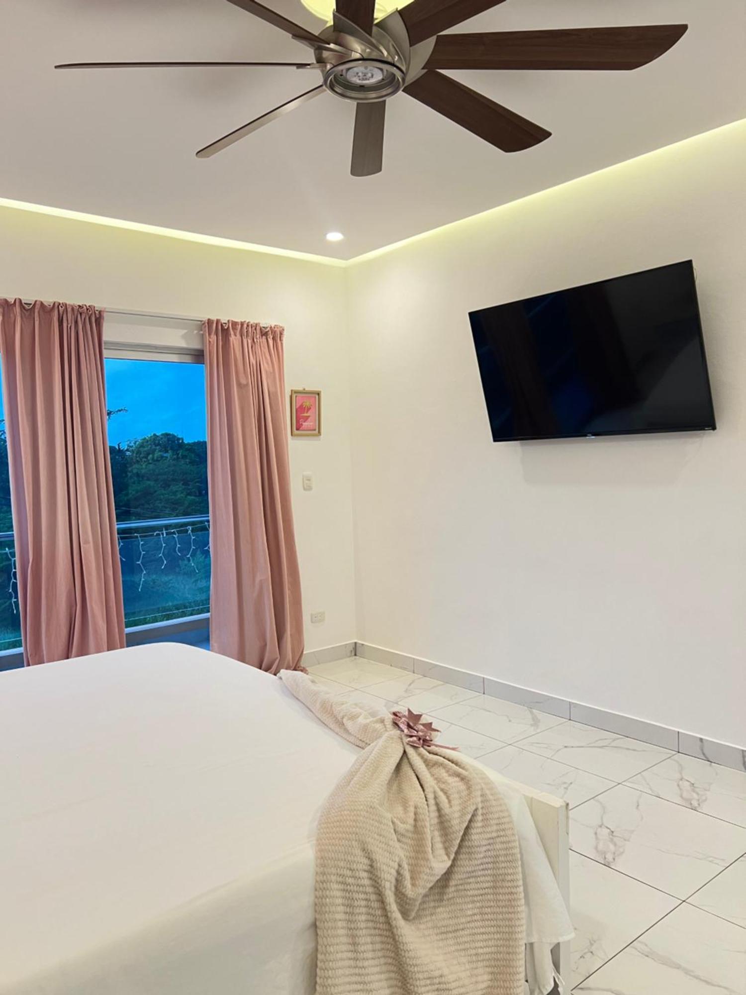 5 Star Villa Minutes From Airport And Beaches Sosua Bagian luar foto